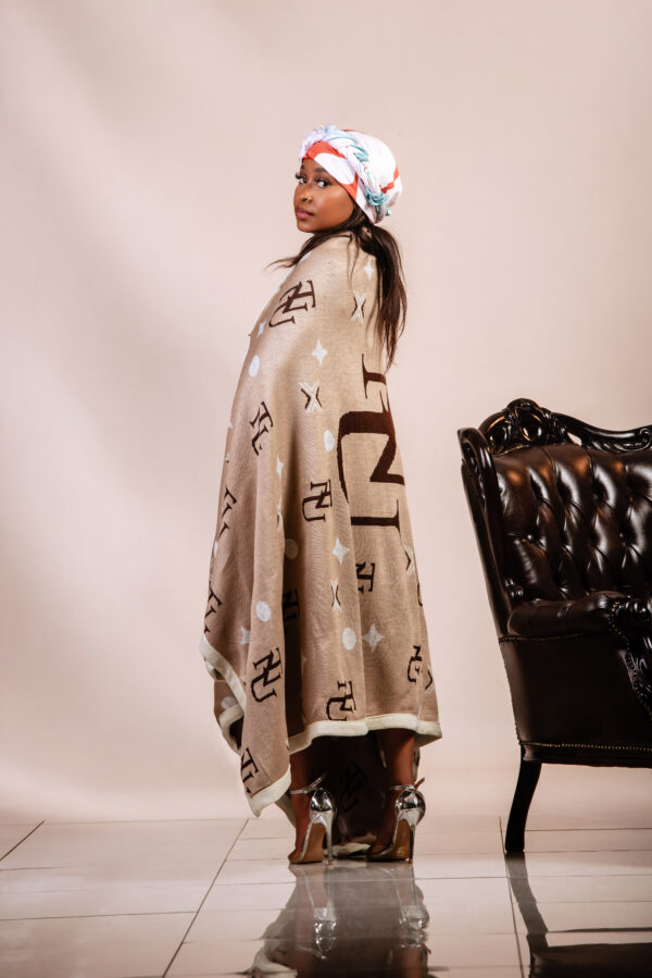 NTU Ityali - The Shawl (Biscuit Knit) - Image 5